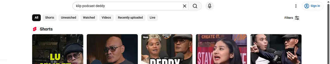 Rak Shorts YouTube untuk satu topik podcast penuh klip dengan jutaan views, menggambarkan skala views yang jadi sumber penghasilan clipper